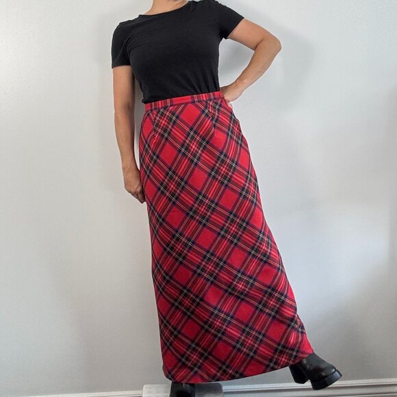 Vintage Red Plaid Maxi Skirt - Size M - Picture 6 of 9